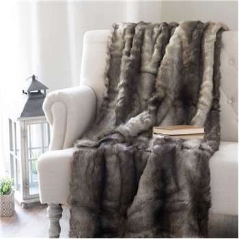 ASPEN faux fur throw (180 x 150cm)