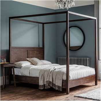 Beatnik Four Poster Bed in Brown (H200 x W191 x D211cm)